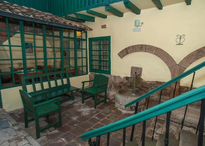 Hotel Auka Saphi
